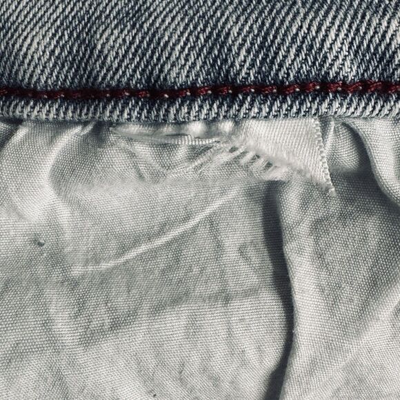 Wallflower Jeans Fearless Curvy Super High Rise Crop 10 (30x25) Blue Distressed - Picture 5 of 10